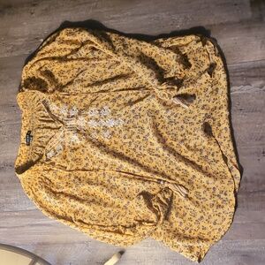 Violets and roses yellow shirt